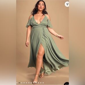 Lulus- sage green never been worn out